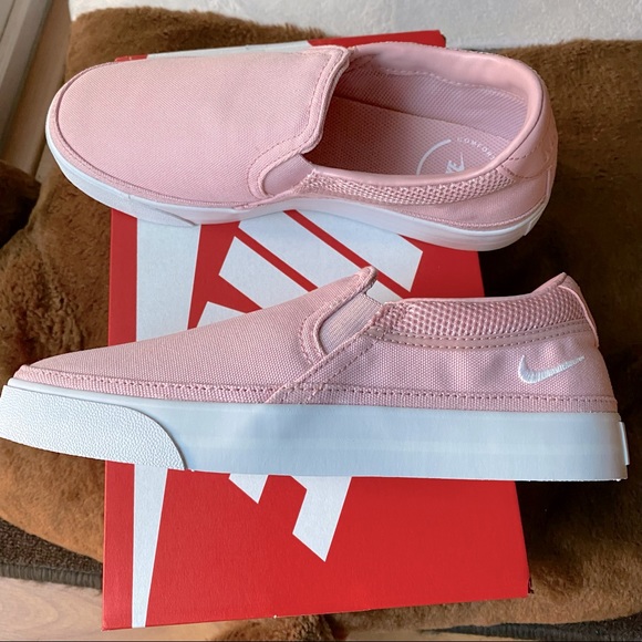 New in Box Nike Pink Court Legacy Sneakers Size 7 - Picture 5 of 12